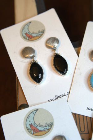 Open image in slideshow, Elliott Earrings

