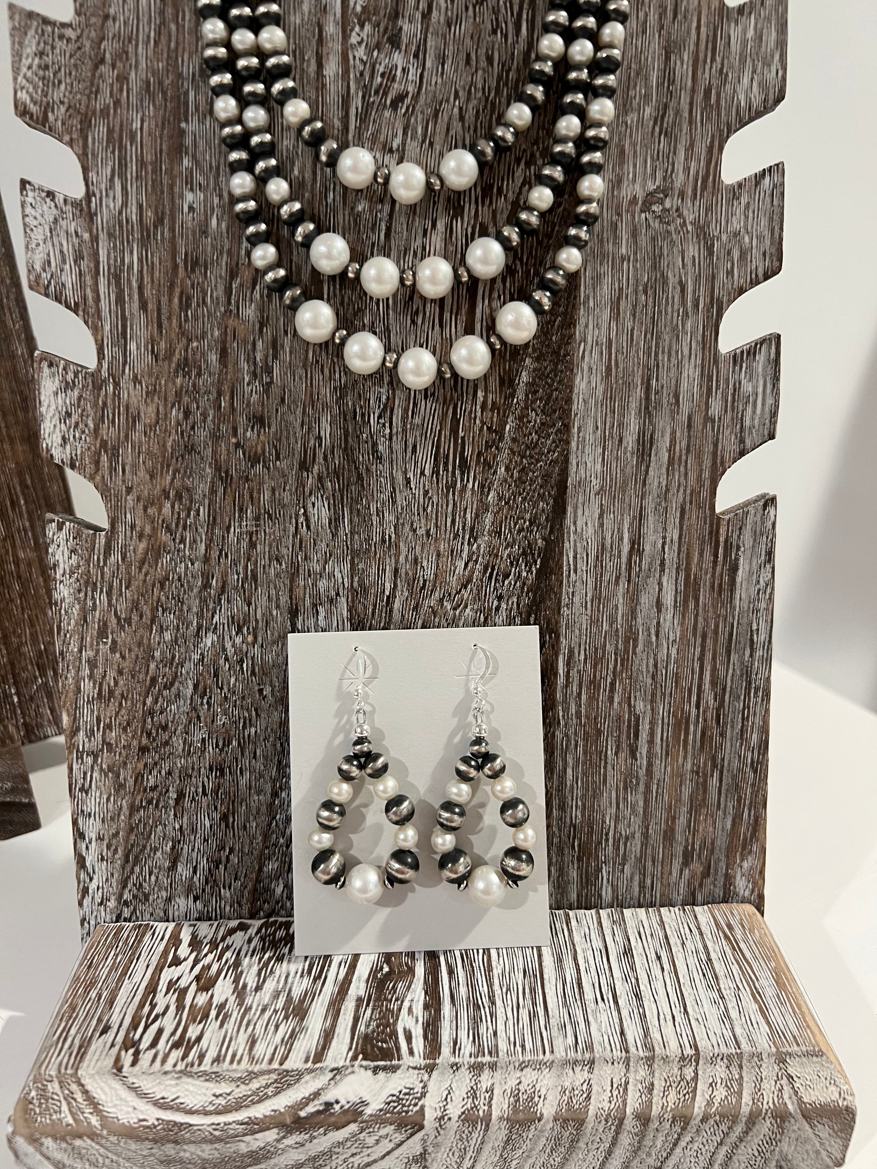 Stella Necklace and Earrings Set